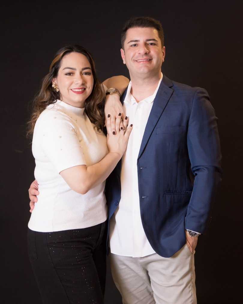 Bispo Júnior Damasco pregando